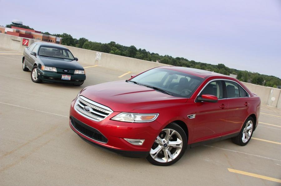  Ford Taurus SHO 2010 года  (фото 46 из 248)